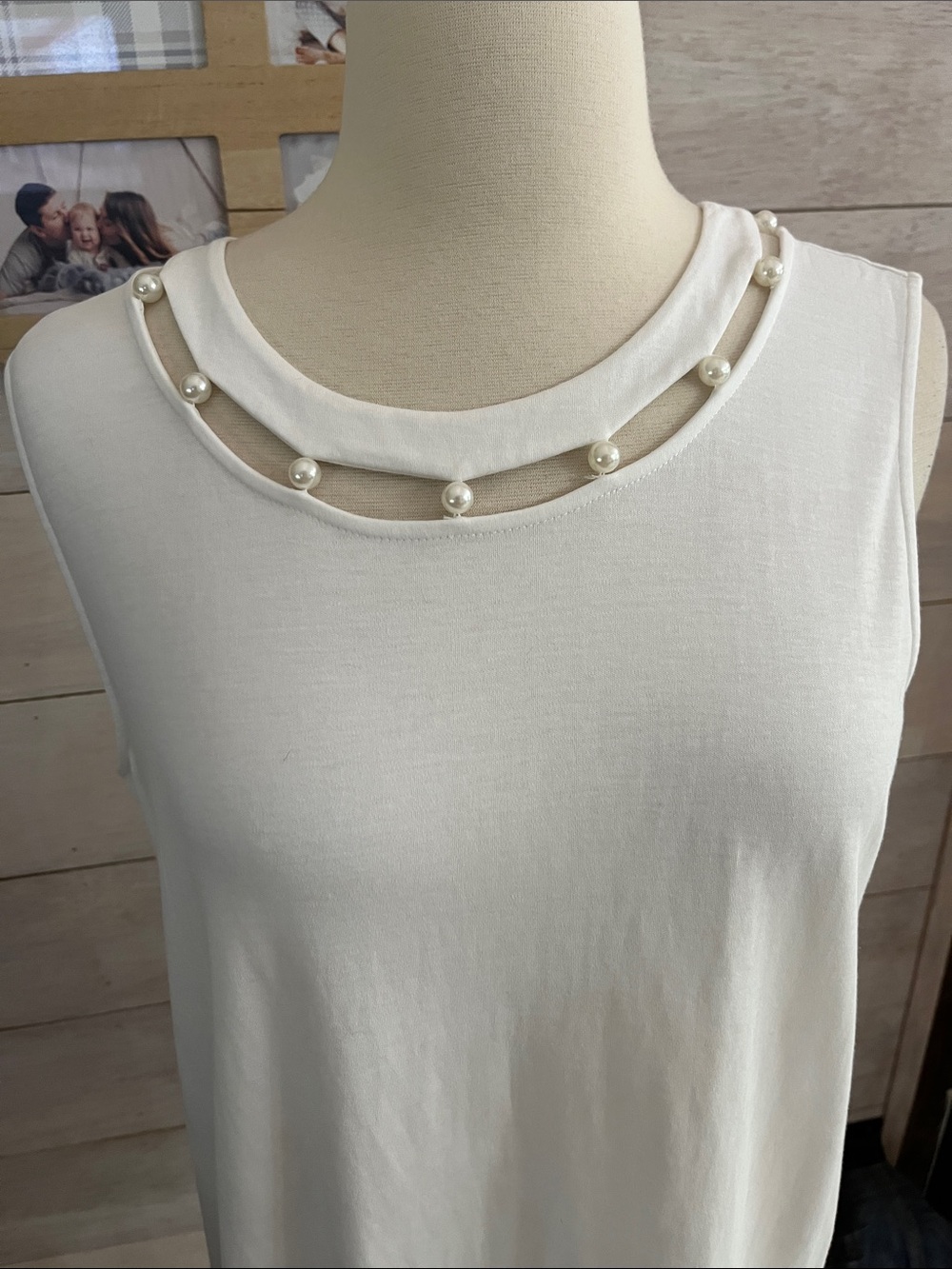 Joan Vass White Pearl-Trim Sleeveless Tank L - Picture 2 of 4